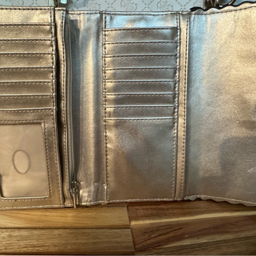 Guess Floral Patterned Wallet - Picture 3 of 3